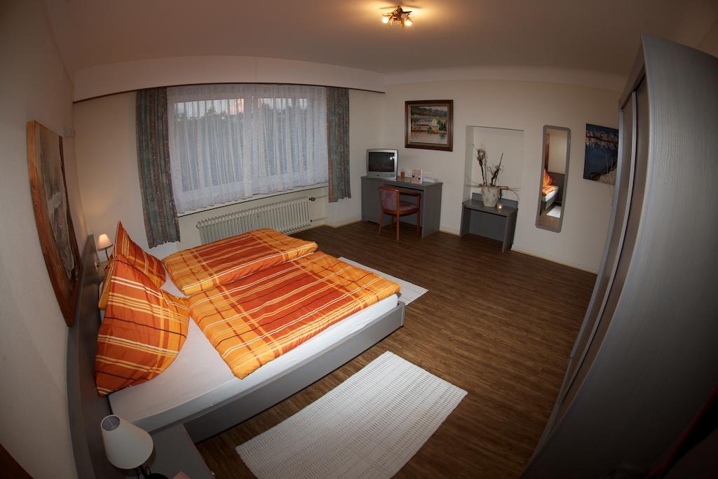 Auberge Du Chateau Stadtbredimus Rum bild